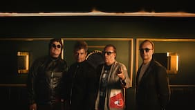 Los Tres regresan con “XCLNT”, su nuevo disco que presentan con un video musical