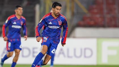 “Parece un ex jugador”: la dura crítica de Caamaño a Lucero y su paso por Universidad de Chile