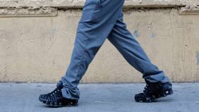 “A mi hijo no le gusta que le repitan las cosas”: padre de alumno que golpeó a profesora sale en su defensa y pide apoyo