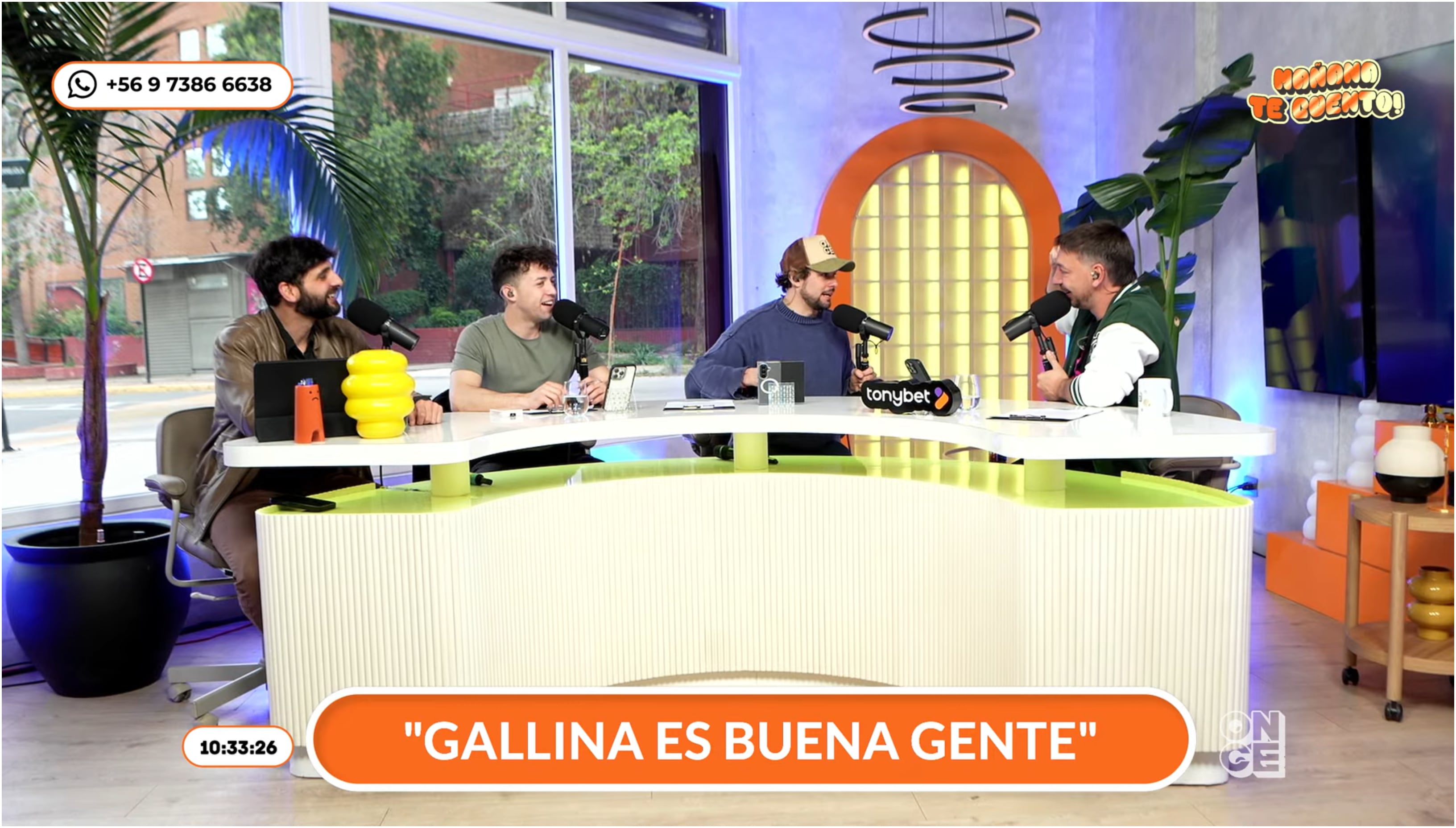 Joaquín Méndez le prestó ropa a Gallina.