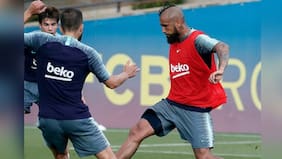 Entrenó en día libre: la actitud de Arturo Vidal que saca aplausos en Barcelona