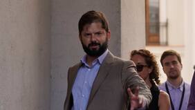 Cadem: Presidente Gabriel Boric presenta una leve alza de aprobación