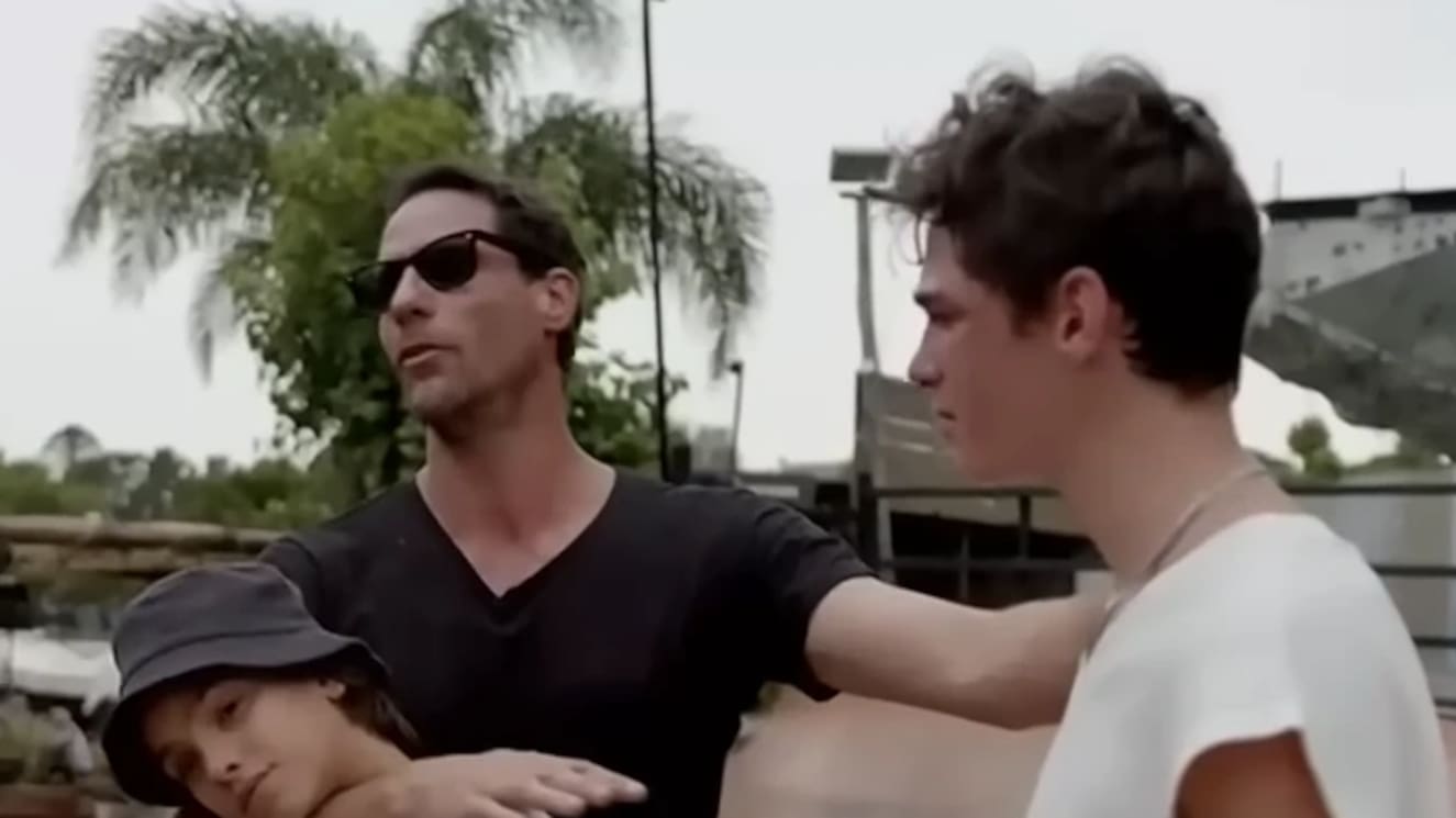 Hijo mayor de Gonzalo Valenzuela debutó como modelo: impactó con parecido a su padre