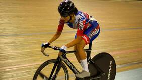 Aún no le dan licencia y Cata Soto ya es plata en la bicicleta