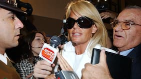 «Había unas fotos peores…»: revelan cómo se hizo el paparazzeo que cambió para siempre la vida de Cecilia Bolocco, en nueva docuserie