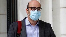 Fernando Atria defiende a su hija de acusación de nepotismo: es asesora de otra constituyente