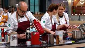 “Tranquilízate un poco”: Javiera Acevedo y Magdalena Montes sacaron chispas y tuvieron tenso round en Top Chef Vip