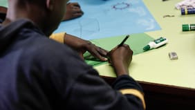 Contraloría confirma graves irregularidades administrativas de Migraciones y PDI en ingreso de niños haitianos