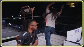 Campeón de Mortal Kombat pierde su premio tras violenta celebración con una silla