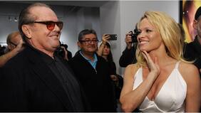 “Era un ambiente de libertad absoluta”: Pamela Anderson y la historia de la orgía con Jack Nicholson en la mansión Playboy