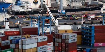 Actividad en el puerto de Valparaiso 12/04/2025