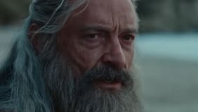 Hugh Jackman está viejo y va a morir en el tráiler de La Muerte de Robin Hood