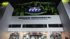 “Altiro pasa el carro lanza gases encima de la reja”: Revelan testimonio de tercera víctima de tragedia en el Monumental