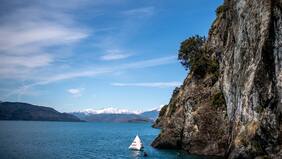 Clavadistas realizaron hazaña sobre el lago General Carrera
