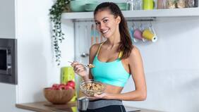 ¿Qué es recomendable comer antes de hacer ejercicio y cómo afecta lo que consumiste el día anterior? Esto dicen los expertos