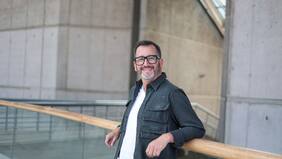 “Hay mucho prejuicio… que no eres suficientemente hombre, que eres homosexual”: Eduardo Fuentes se sincera sobre su infertilidad