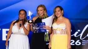 Karen Doggenweiler es galardonada con importante premio “a la excelencia”