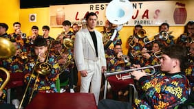 Para iniciar las fiestas: Gepe presenta reversión de “Bomba Chaya” con Fuerza Maestra
