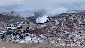 Suspendieron las clases en Antofagasta por incendio en exvertedero La Chimba