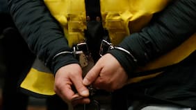 Abusó de sus hijas y embarazó a una: Condenan a hombre de 61 años a 24 años de cárcel