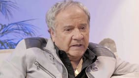 “Dijimos ‘estamos puro leseando’”: “Pollo” Fuentes cuenta detalles acerca de su curiosa relación con su esposa Isabel