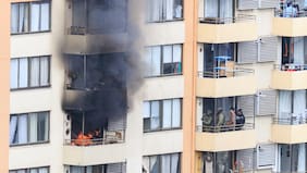 Hombre muere tras amenazar a su familia e incendiar departamento en San Miguel