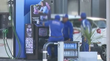 Denuncia contra bombero revela que también le silbó a pareja que se estaba besando: le trajo drásticas consecuencias