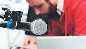 Hay acuerdo en el dial: dos conocidas radios nacionales se fusionan en una nueva sociedad