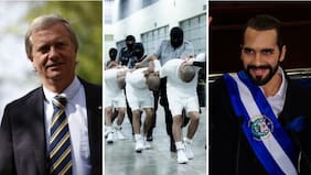 Rodeado de presos: las primeras fotos de José Antonio Kast en la cárcel de Nayib Bukele