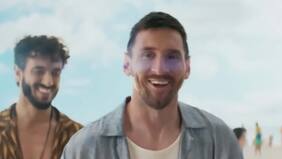 “No lo hacen hablar inglés ni pagándole”: Messi protagoniza llamativo comercial para el Super Bowl