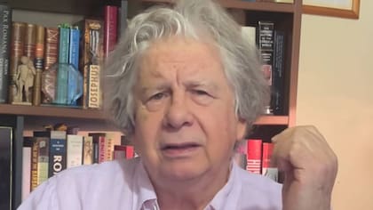 “¡No se pegan la cachada de lo que se viene en Chile!”: Fernando Villegas enfurece y lanza fuerte advertencia