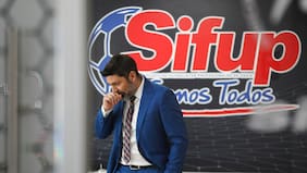 Terremoto en el fútbol chileno: Gamadiel García, presidente del Sifup deja el cargo