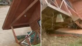 “¡La sacó de cuajo!”: Impacto por caída de casa a un río en medio de intensas lluvias