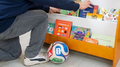 Fútbol y aprendizaje: cinco formas en que los niños y niñas pueden educarse mientras disfrutan del Mundial