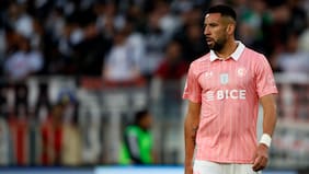 Se complica el retorno de Mauricio Isla a la UC: apuntan a conflictos entre jugadores