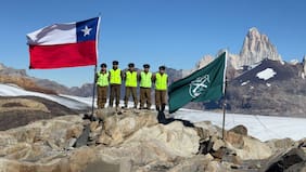 Carabineros en la frontera blanca de Chile: custodia y soberanía en Campos de Hielo Sur
