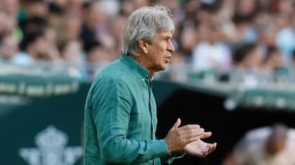“Habría que revisar mejor las críticas”: Pellegrini se cansó de los cuestionamientos y respondió con todo