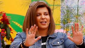 El regalo solidario que pidió Scarleth Cárdenas en su matrimonio por el AUC