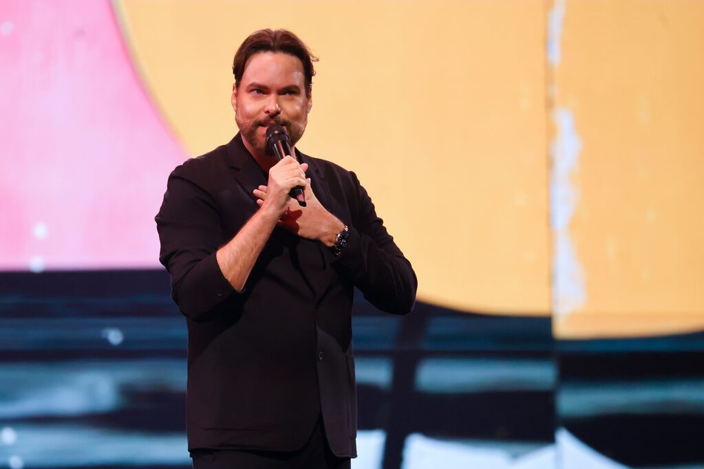 Revelan cuántos millones recibió George Harris por fracasar en el ...