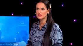 "Me dice '¿quieres quedarte tú con el puesto para leer el tiempo?’. Y el gallo se me abalanza encima, asqueroso, a besarme, en los estacionamientos de Mega": el testimonio de Adriana Barrientos