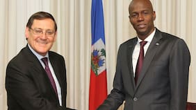 Así fue el ataque con AK47 que sufrió el embajador chileno en Haití