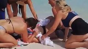 Mujer canadiense perdió ambas manos al intentar sacarse una foto con un tiburón en Islas Turcas y Caicos