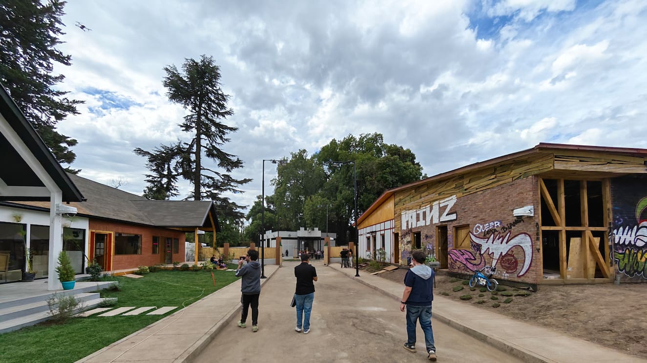 En 90 días: Así se construyó el barrio que dará vida a Vecinos al Límite