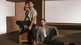 ¡Como dos gotas de agua!: Jude Law modela por primera vez junto a su hijo Rafferty