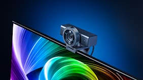Razer lanza una webcam que graba en 4K a 60 FPS y puede seguir automáticamente al usuario