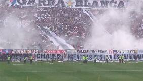 Lienzo en el "Arengazo" albo se burló del escándalo de Pinilla