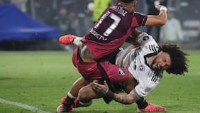 No quisieron dejar de pelear: la infantil expulsión de Paulo Díaz y Maxi Falcón