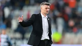 “Hasta yo tenía ganas de jugar”: nuevo DT de Colo Colo elogió a la barra en su llegada a Chile