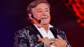 "Mi señora se aburría porque yo no era muy entretenido en la cama... Un día me dice ‘¿por qué mejor no te acuestas como el 'Che Copete'?", relata Ernesto Belloni