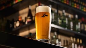 Día de la Cerveza: reconocido bar de la capital celebra con decenas de schops de regalo